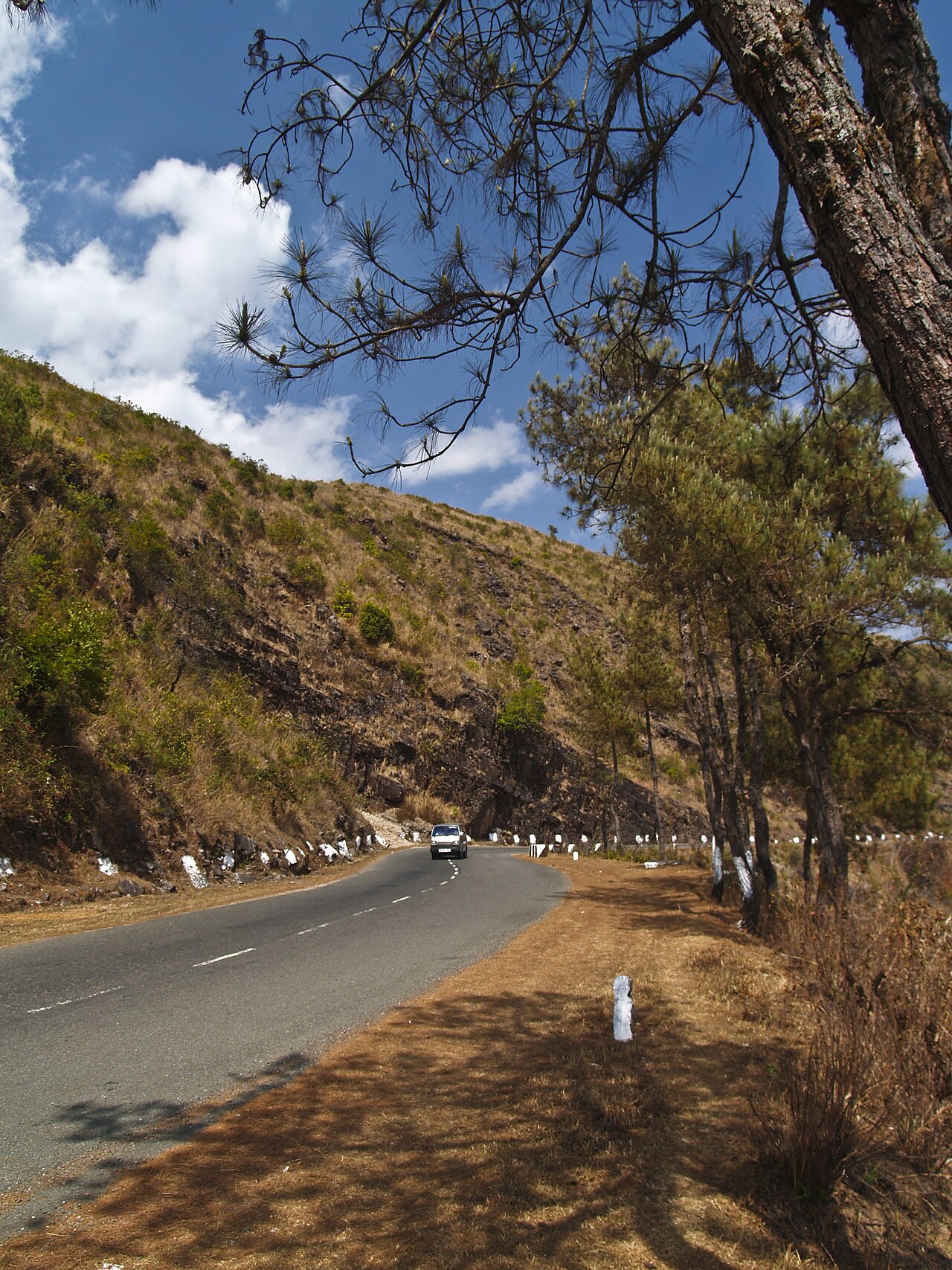 Meghalaya mountain road
