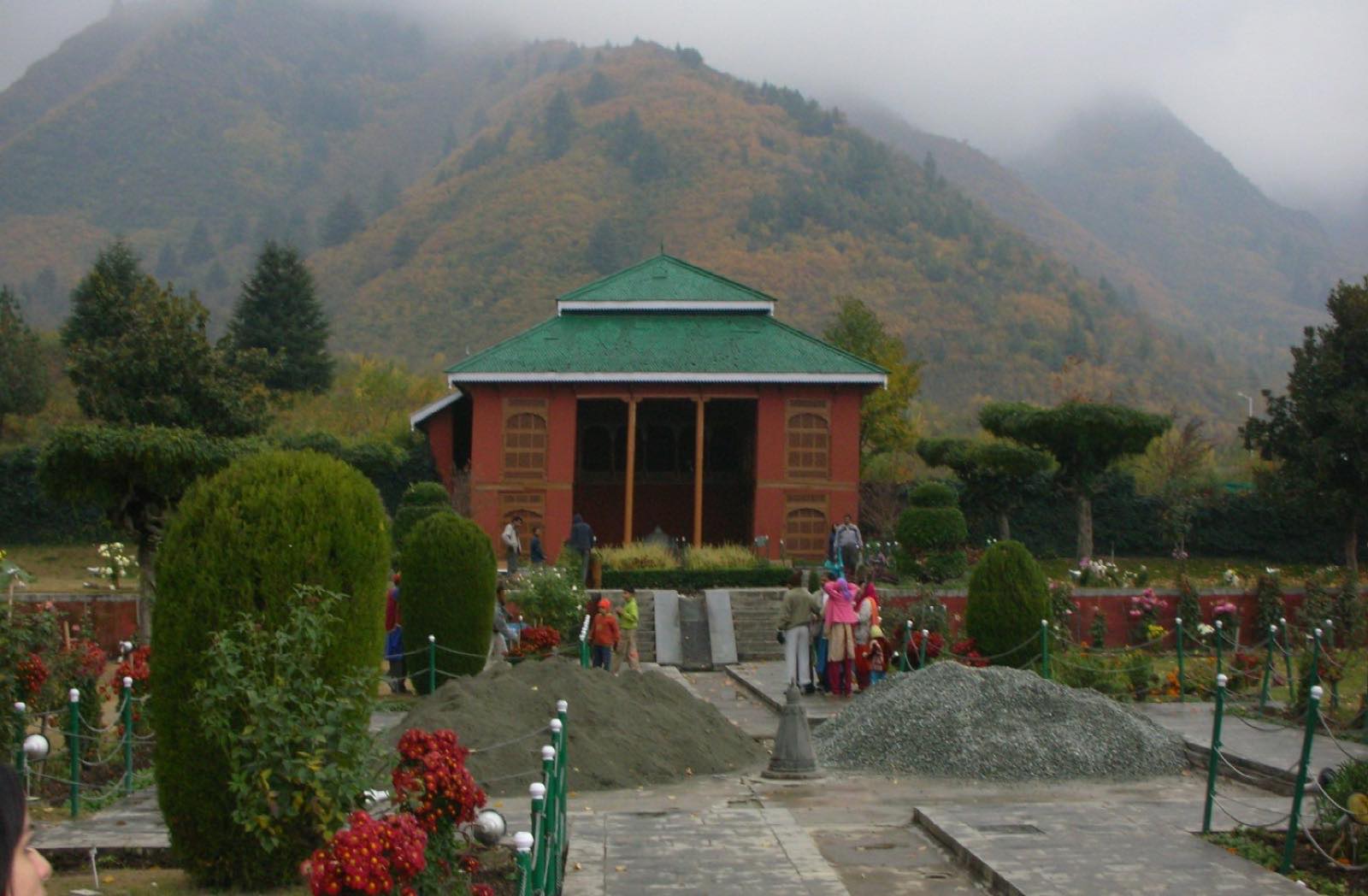 Chashme Shahi Garden, Srinagar