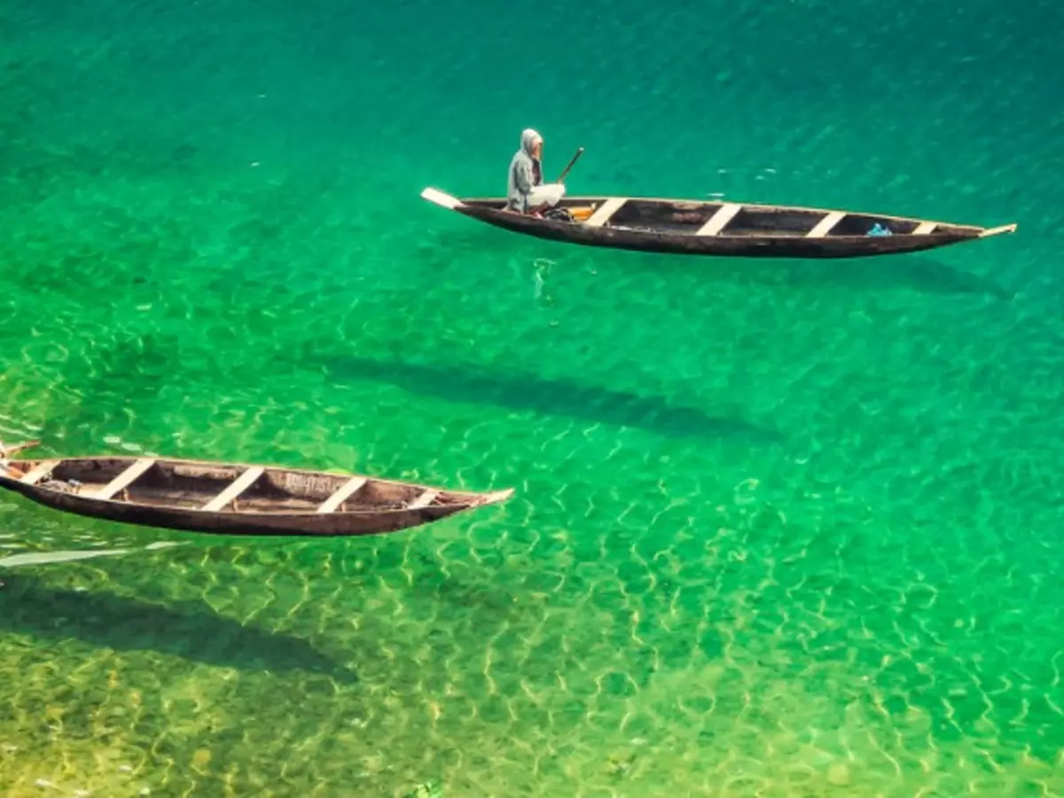 Dawki & Mawlynnong Day Trip